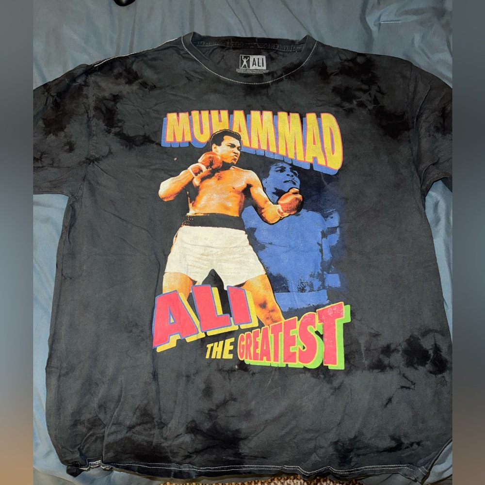 Muhammad Ali t shirt